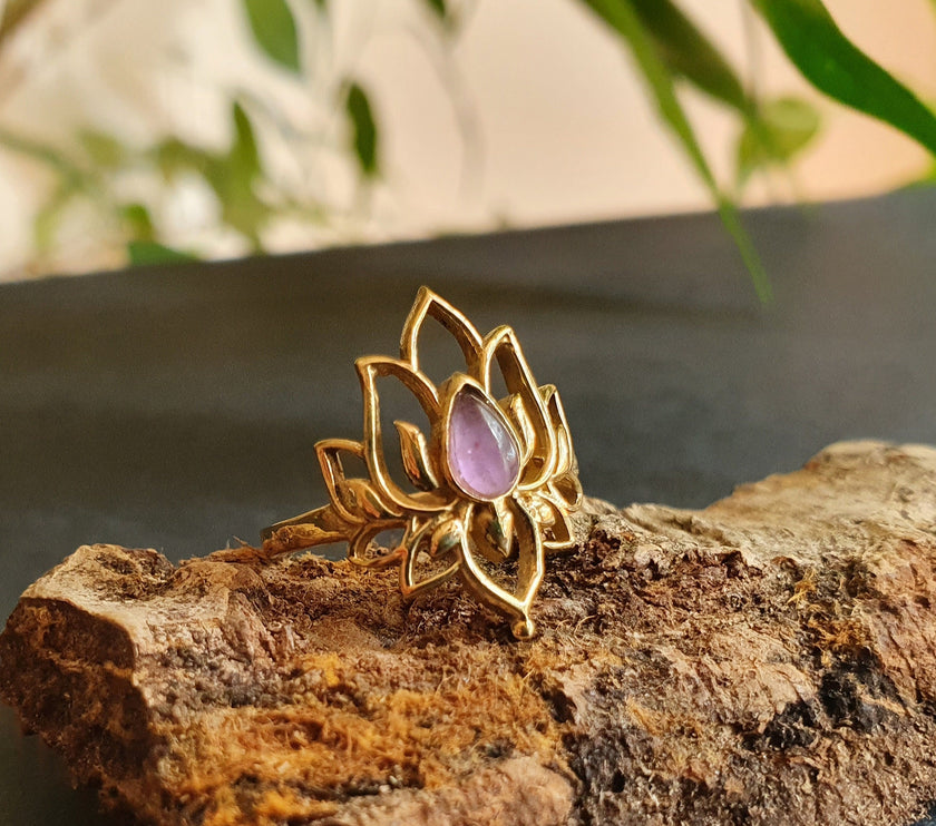 Amethyst Golden Lotus Flower Ring / Brass / Boho / Ethnic / Rustic / Tribal / Gypsy / Festival / Indian / Healing / Festival 