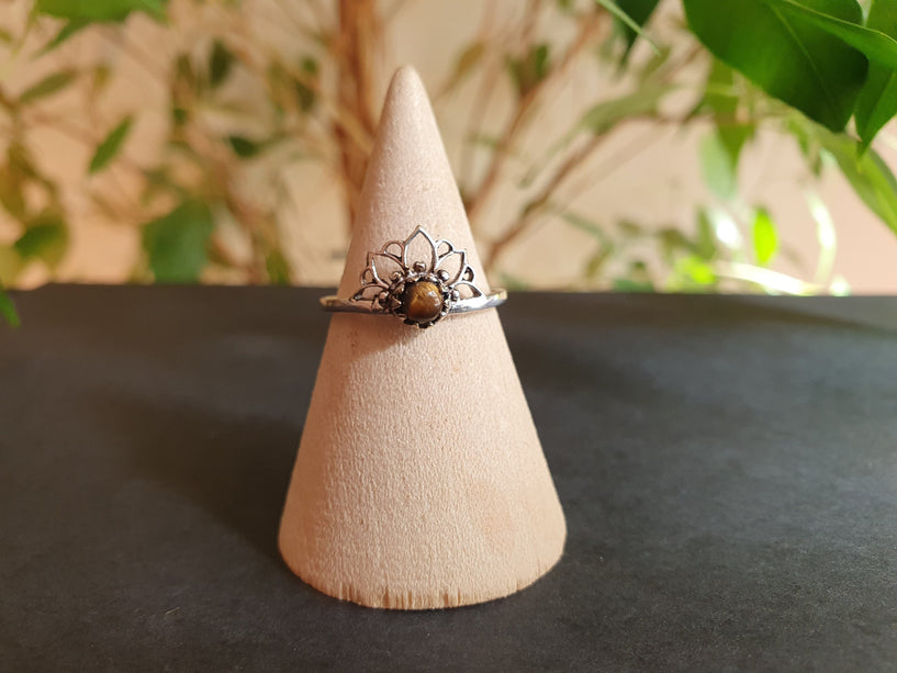 Silver Lotus Flower Ring / Tiger Eye / Boho / Ethnic / Rustic / Tribal / Gypsy / Festival / Indian / Healing / Festival 