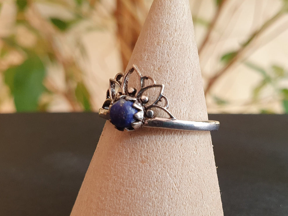 Lapis Lazuli Silver Ring Lotus Flower / Boho / Ethnic / Rustic / Tribal / Gypsy / Festival / Indian / Healing / Festival 