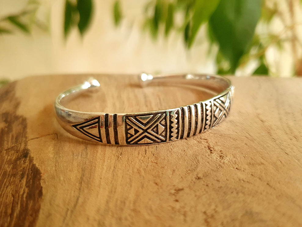 Aztec Silver Bracelet / Tuareg Jewelry / Cuff / Unisex / Boho / Ethnic / Rustic / Bohemian / Hippie / Gypsy / Geometric /