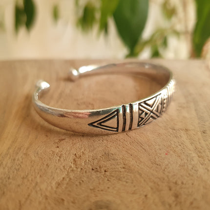 Aztec Silver Bracelet / Tuareg Jewelry / Cuff / Unisex / Boho / Ethnic / Rustic / Bohemian / Hippie / Gypsy / Geometric /
