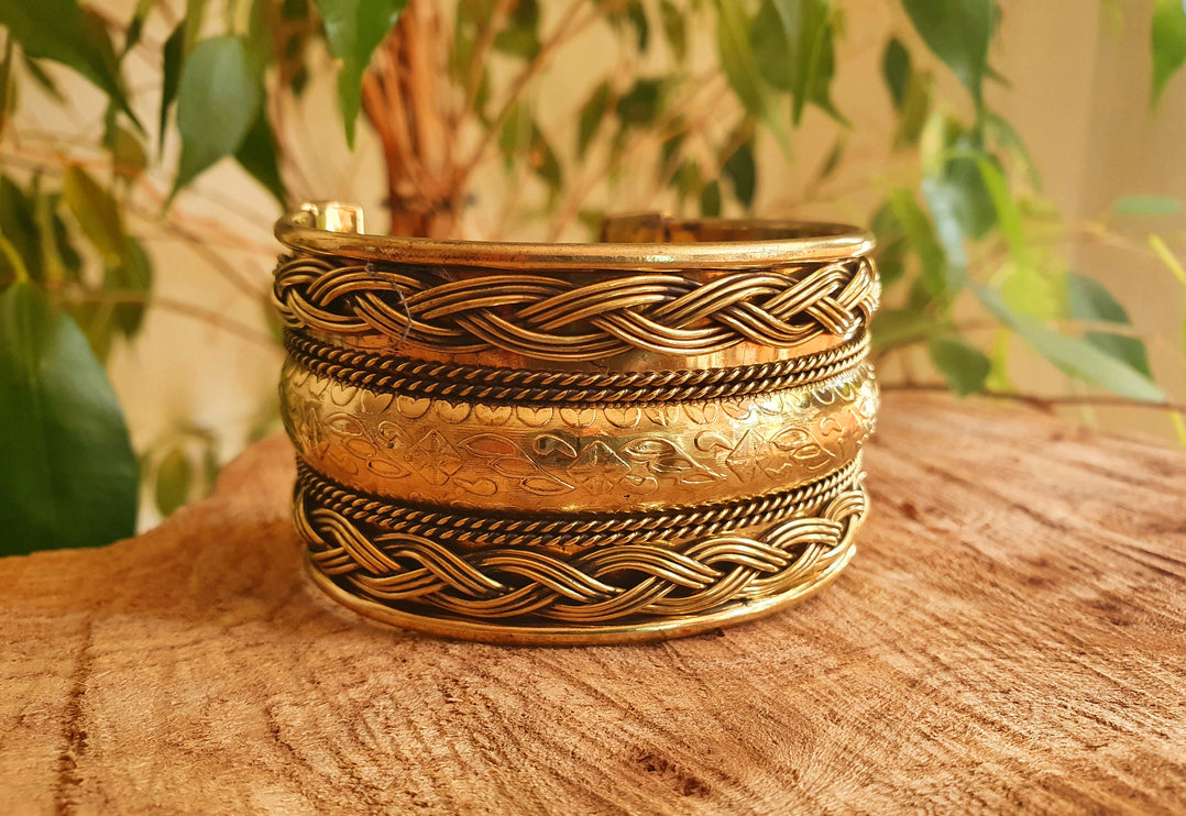 Textured Golden Cuff Bracelet / Tribal / Unisex / Celtic / Nordic / Boho / Ethnic / Rustic / Bohemian / Gypsy / Jewellery / Mens jewelery /