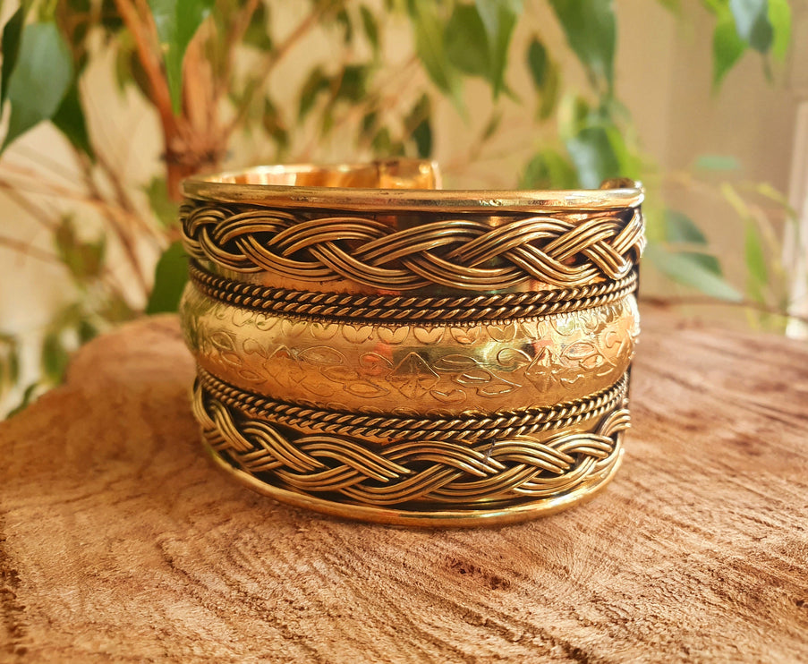 Textured Golden Cuff Bracelet / Tribal / Unisex / Celtic / Nordic / Boho / Ethnic / Rustic / Bohemian / Gypsy / Jewellery / Mens jewelery /