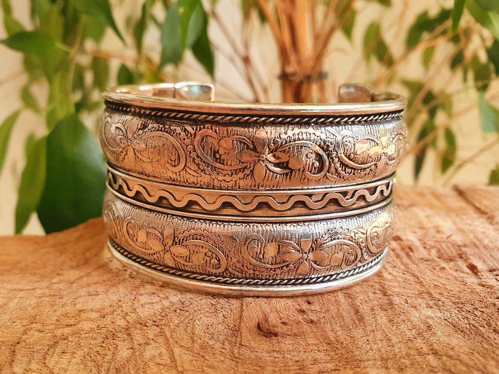 Floral Silver Cuff Bracelet / Tribal / Unisex / Celtic / Boho / Ethnic / Rustic / Bohemian / Gypsy / Cosplay / Costume