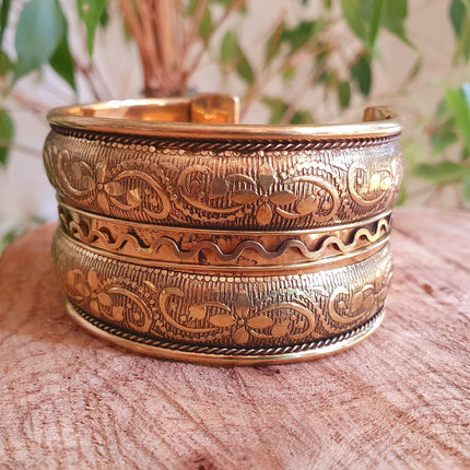 Floral Golden Cuff Bracelet / Tribal / Unisex / Celtic / Boho / Ethnic / Rustic / Bohemian / Gypsy / Cosplay / Costume