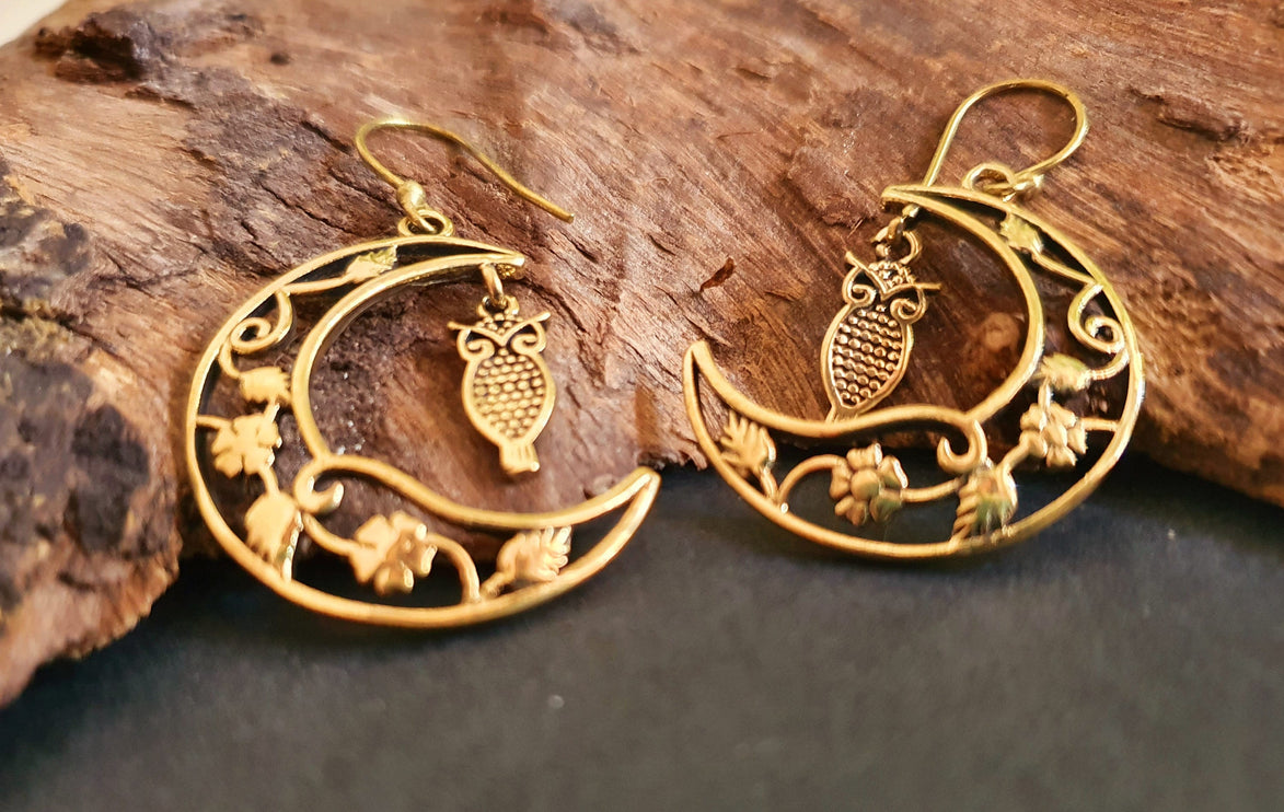 Owl In the Moon Dangle Brass Earrings / Stars / Birds / Drop / Rustic / Animals / Hippie / Gypsy / Nature / Boho / Bohemian / Festival