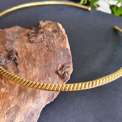Torque en Laiton / Choker / Boho Ethnique Tribal / Collier Plat / Bohème / Rustique / Azteque