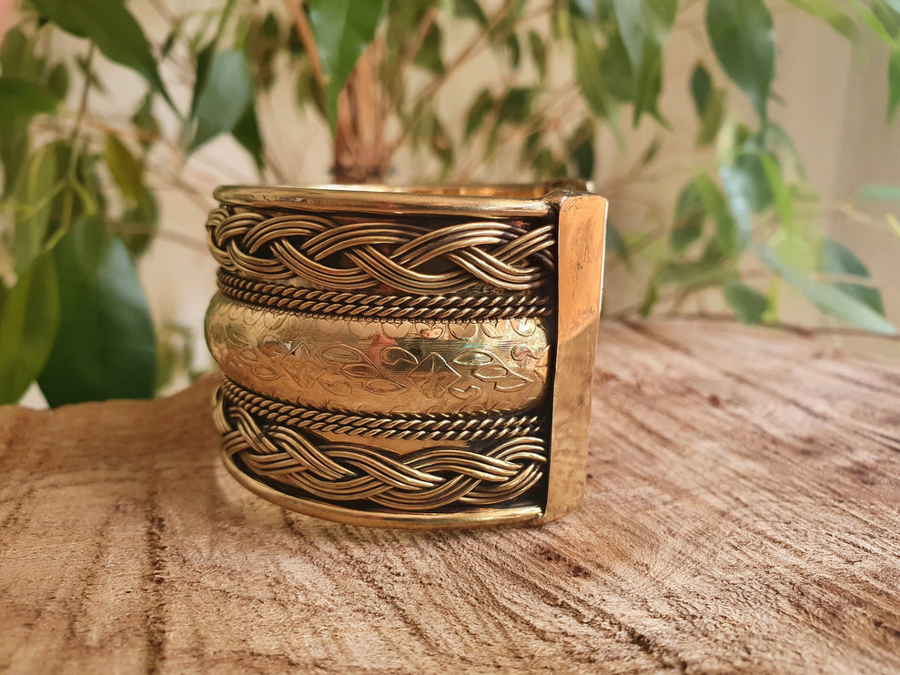 Textured Golden Cuff Bracelet / Tribal / Unisex / Celtic / Nordic / Boho / Ethnic / Rustic / Bohemian / Gypsy / Jewellery / Mens jewelery /