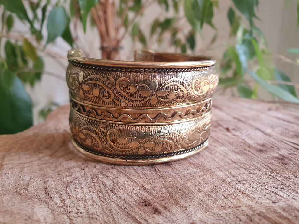 Floral Golden Cuff Bracelet / Tribal / Unisex / Celtic / Boho / Ethnic / Rustic / Bohemian / Gypsy / Cosplay / Costume