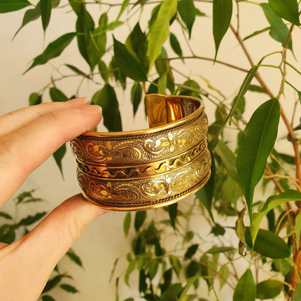 Floral Golden Cuff Bracelet / Tribal / Unisex / Celtic / Boho / Ethnic / Rustic / Bohemian / Gypsy / Cosplay / Costume