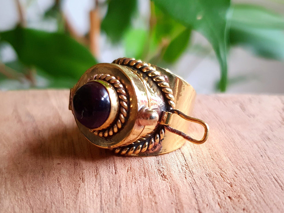 Gold Poison Ring / Brass & Amethyst / Alchemy / Locket Ring / Boho / Bohemian / Rustic / Tribal / Gypsy / Festival / Healing / Festival 