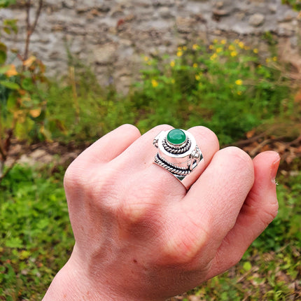 Silver Poison Ring / Green Onyx / Alchemy / Locket Ring / Boho / Bohemian / Rustic / Tribal / Gypsy / Festival / Healing / Festival 