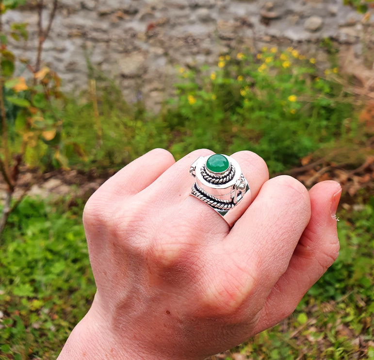 Silver Poison Ring / Green Onyx / Alchemy / Locket Ring / Boho / Bohemian / Rustic / Tribal / Gypsy / Festival / Healing / Festival 