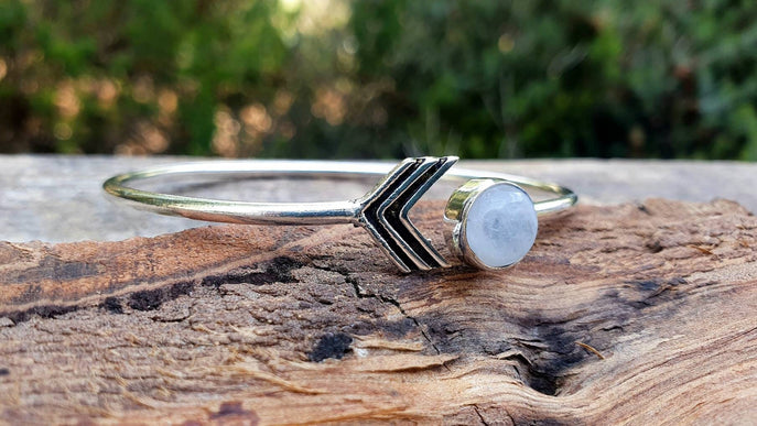 Silver Moonstone Arrow Bracelet / Bangle / Ethnic / Rustic / Bohemian / Hippie / Gypsy / Psy / Chic / Jewellery / Body / Adjustable