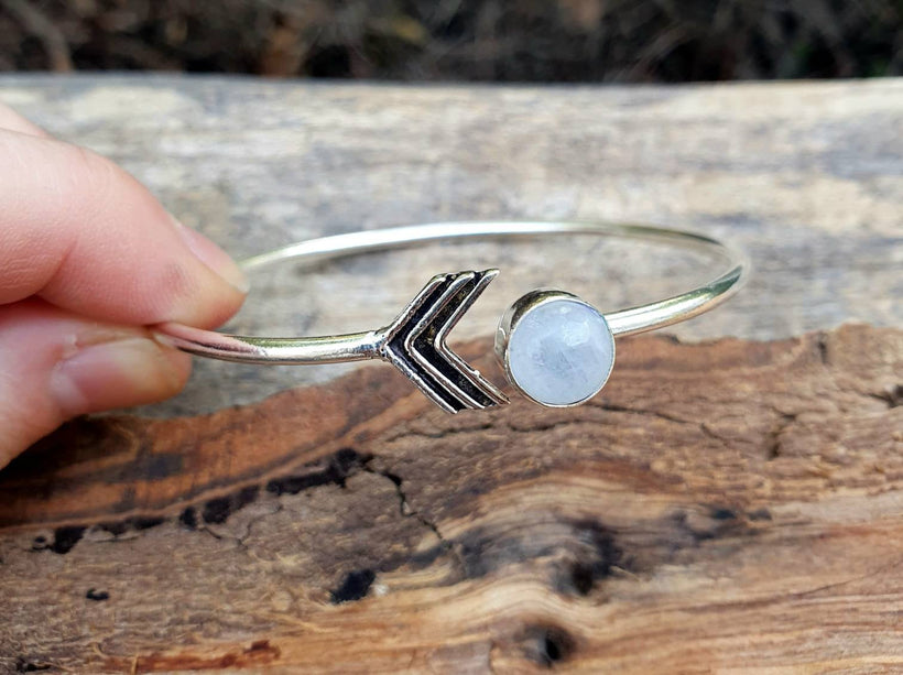 Silver Moonstone Arrow Bracelet / Bangle / Ethnic / Rustic / Bohemian / Hippie / Gypsy / Psy / Chic / Jewellery / Body / Adjustable