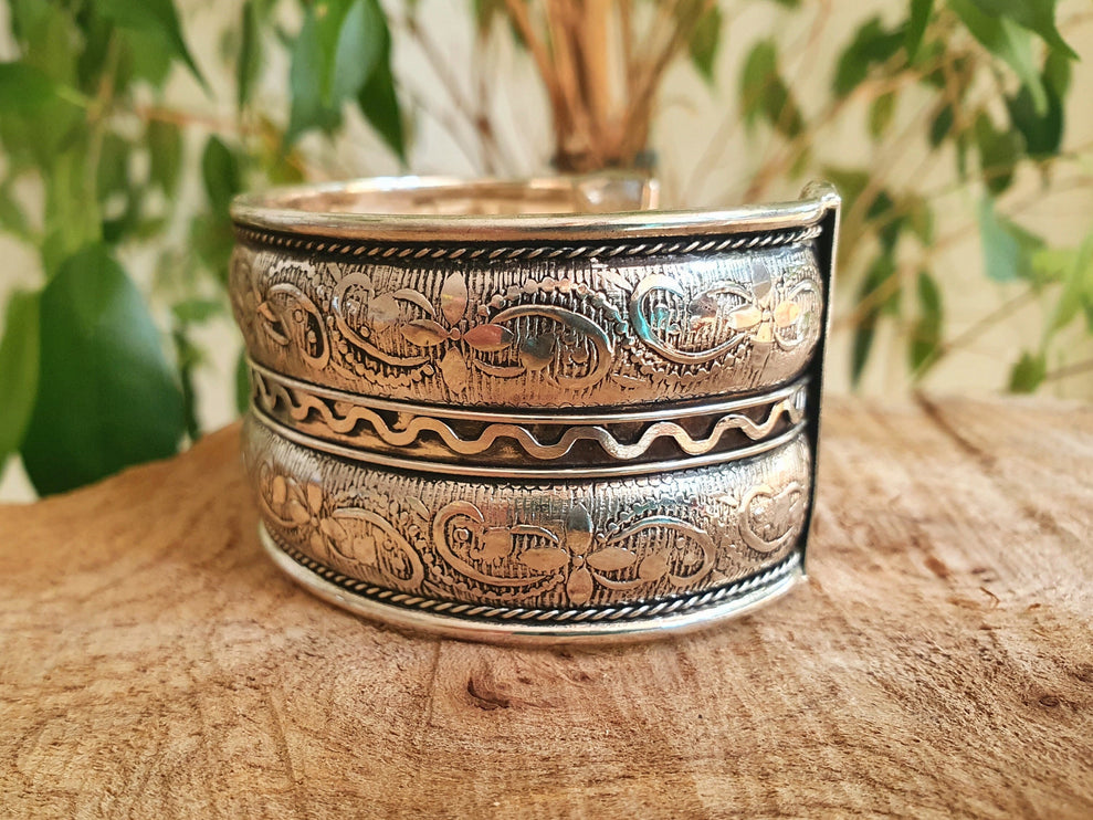 Floral Silver Cuff Bracelet / Tribal / Unisex / Celtic / Boho / Ethnic / Rustic / Bohemian / Gypsy / Cosplay / Costume