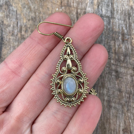 Moonstone Earrings Brass Drop Dangle earrings / Birth Stone / Ethnic / rustic, yoga, hippie, gypsy, pretty, psy, boho, bohemian, festival