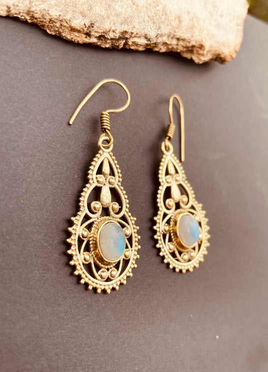 Moonstone Earrings Brass Drop Dangle earrings / Birth Stone / Ethnic / rustic, yoga, hippie, gypsy, pretty, psy, boho, bohemian, festival