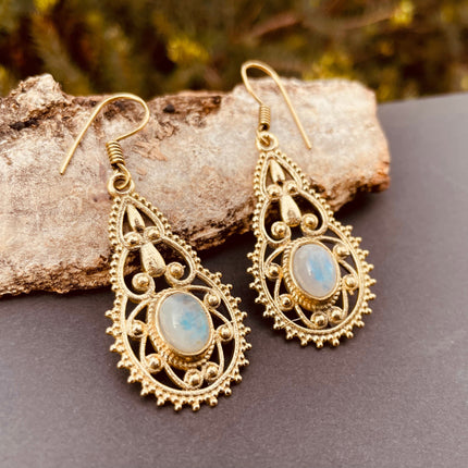 Moonstone Earrings Brass Drop Dangle earrings / Birth Stone / Ethnic / rustic, yoga, hippie, gypsy, pretty, psy, boho, bohemian, festival
