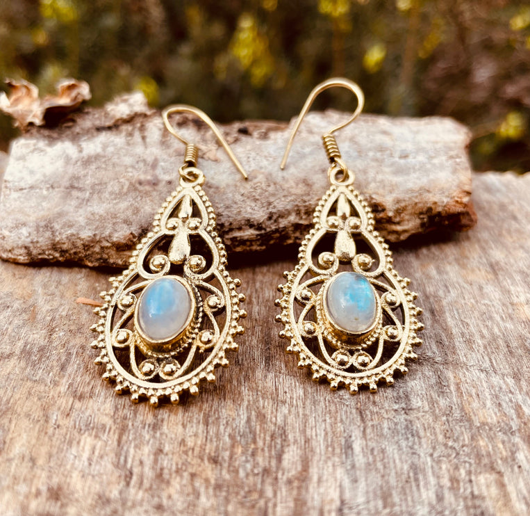 Moonstone Earrings Brass Drop Dangle earrings / Birth Stone / Ethnic / rustic, yoga, hippie, gypsy, pretty, psy, boho, bohemian, festival