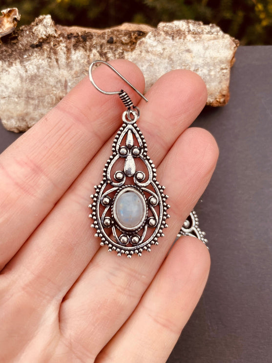 Silver Moonstone Earrings Drop Dangle earrings / Birth Stone / Ethnic / rustic, yoga, hippie, gypsy, pretty, psy, boho, bohemian, festival