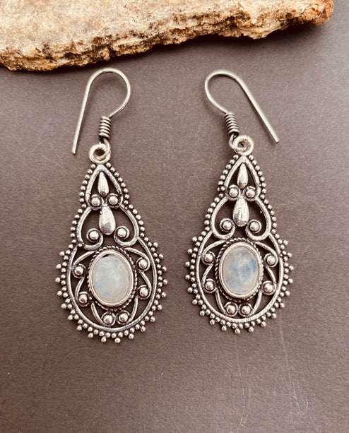 Silver Moonstone Earrings Drop Dangle earrings / Birth Stone / Ethnic / rustic, yoga, hippie, gypsy, pretty, psy, boho, bohemian, festival