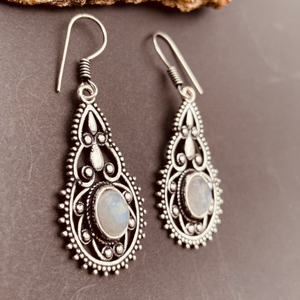Silver Moonstone Earrings Drop Dangle earrings / Birth Stone / Ethnic / rustic, yoga, hippie, gypsy, pretty, psy, boho, bohemian, festival