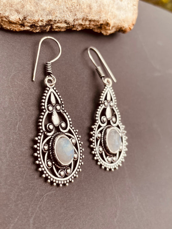 Silver Moonstone Earrings Drop Dangle earrings / Birth Stone / Ethnic / rustic, yoga, hippie, gypsy, pretty, psy, boho, bohemian, festival