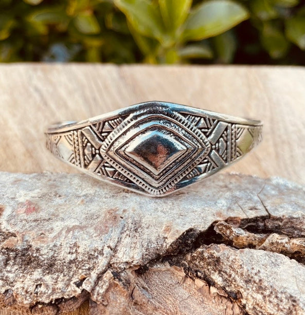 Tuareg Jewelery Silver Bracelet / Bangle / Cuff / Unisex / Boho / Ethnic / Rustic / Bohemian / Hippie / Gypsy / Geometric /