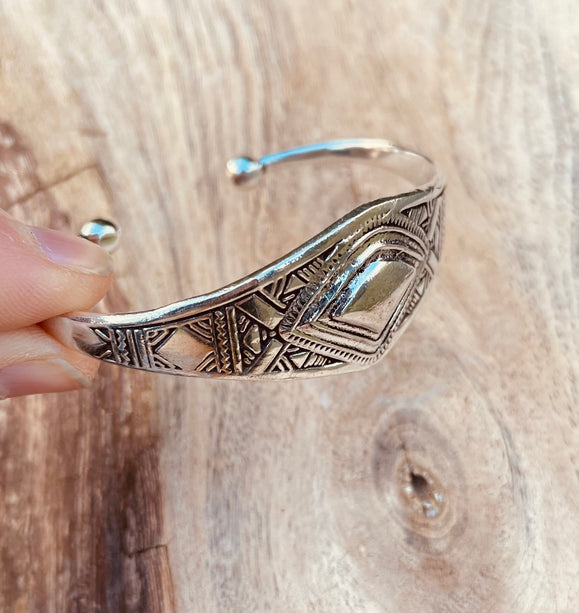 Tuareg Jewelery Silver Bracelet / Bangle / Cuff / Unisex / Boho / Ethnic / Rustic / Bohemian / Hippie / Gypsy / Geometric /