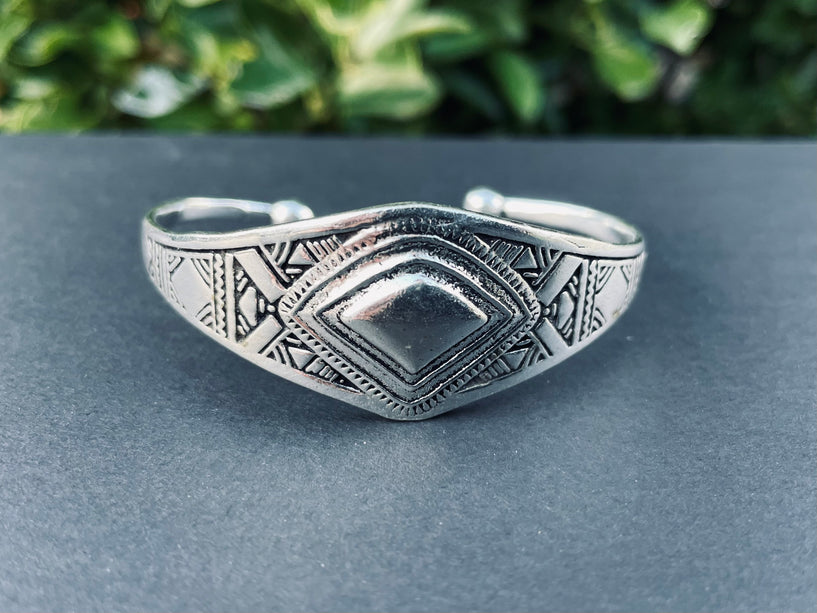 Tuareg Jewelery Silver Bracelet / Bangle / Cuff / Unisex / Boho / Ethnic / Rustic / Bohemian / Hippie / Gypsy / Geometric /