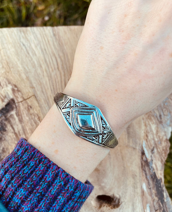 Tuareg Jewelery Silver Bracelet / Bangle / Cuff / Unisex / Boho / Ethnic / Rustic / Bohemian / Hippie / Gypsy / Geometric /