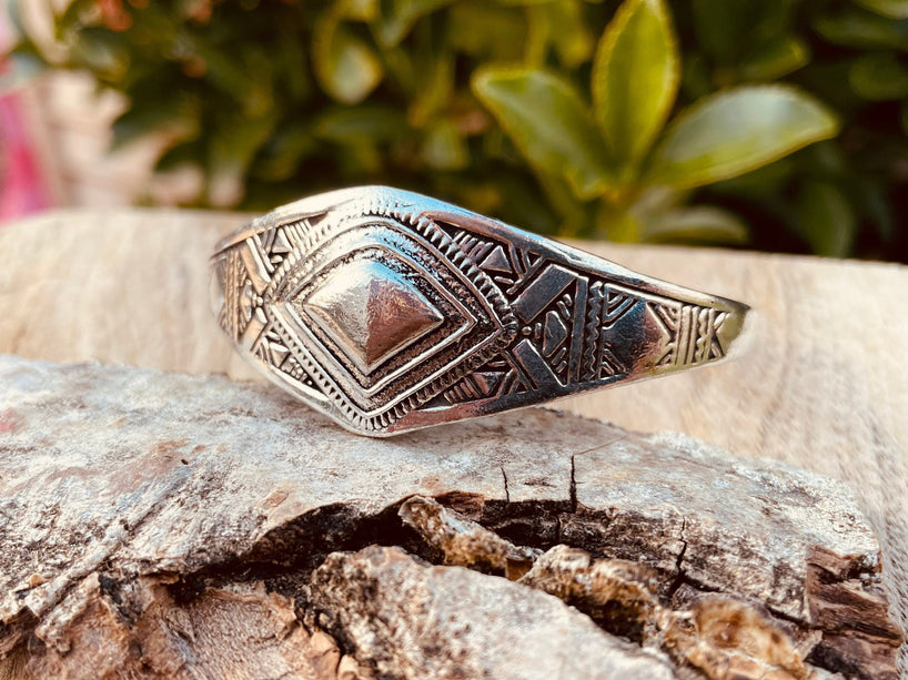 Tuareg Jewelery Silver Bracelet / Bangle / Cuff / Unisex / Boho / Ethnic / Rustic / Bohemian / Hippie / Gypsy / Geometric /
