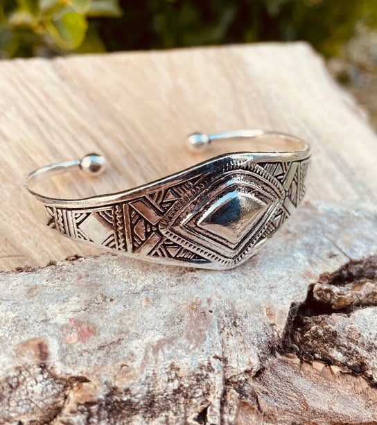 Tuareg Jewelery Silver Bracelet / Bangle / Cuff / Unisex / Boho / Ethnic / Rustic / Bohemian / Hippie / Gypsy / Geometric /