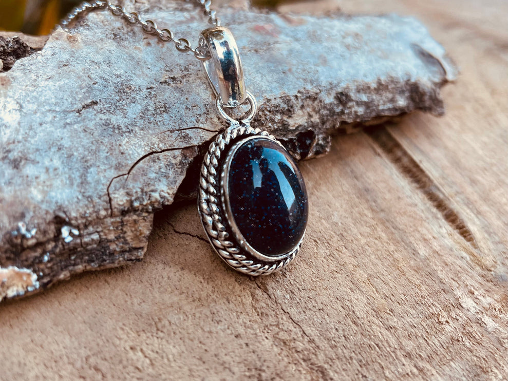 Blue Goldstone Silver Necklace / Simple / Classic / Hypoallergenic / Boho / Crystal Jewelery / Ethnic / Hypoallergenic / Illuminati