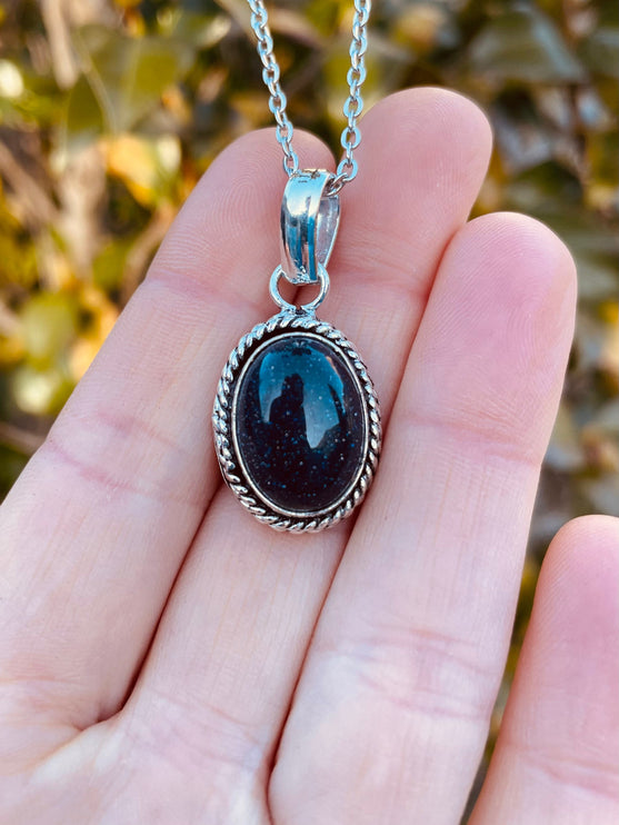 Blue Goldstone Silver Necklace / Simple / Classic / Hypoallergenic / Boho / Crystal Jewelery / Ethnic / Hypoallergenic / Illuminati