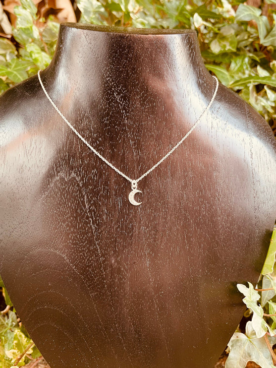 Sterling Silver Necklace Moon Pendant Adjustable Chain / ZIrcon / Delicate / Dainty Jewelery / Modern / Contemporary jewellery / Boho style