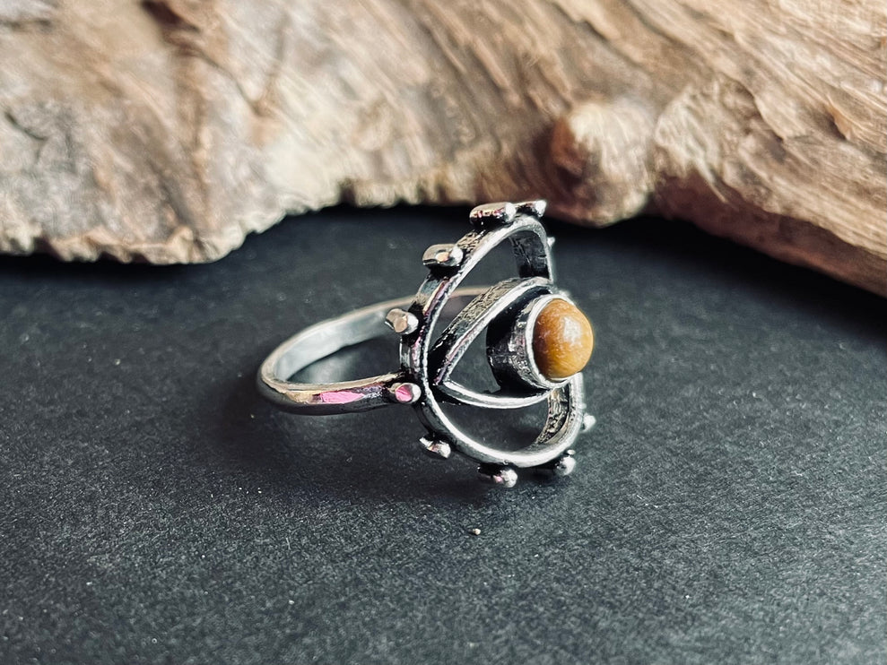 Silver Eye Tiger's Eye Ring / Unique Gemstone Ring / Unisex Ring / Illuminati / Third Eye / Boho / Ethnic / Rustic / Gypsy / Psy / Thumb